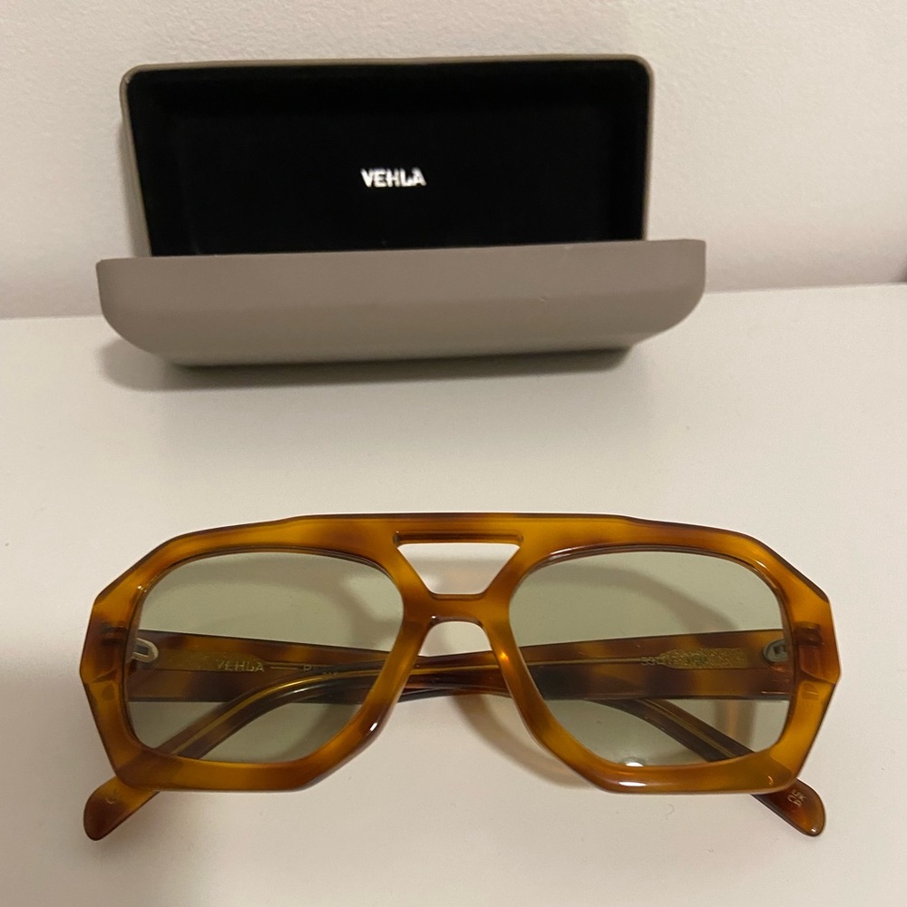 Vehla River Honey Tort Sage Sunglasses